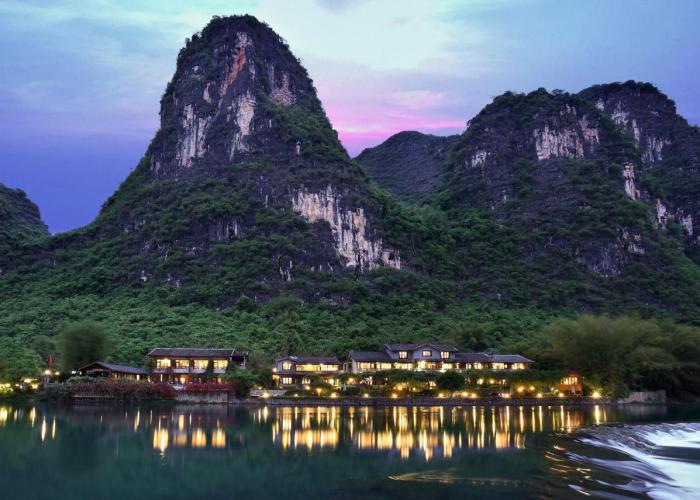 Yangshuo Mountain Retreat