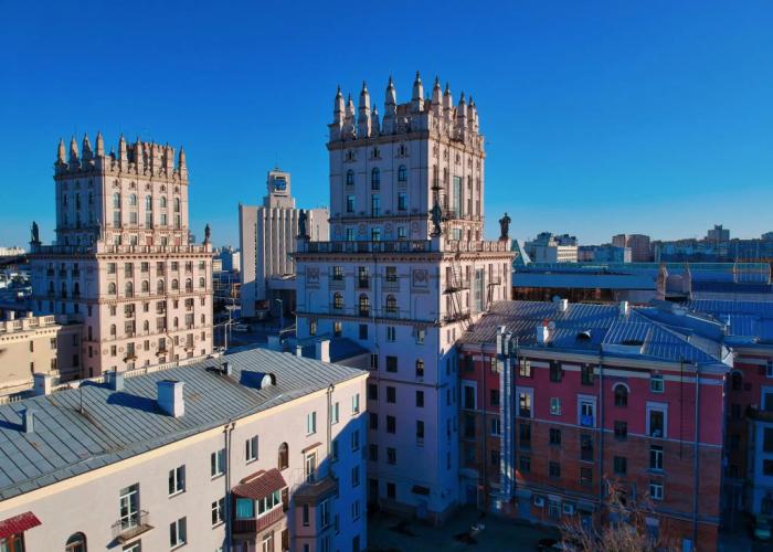 Apartment on Romanovskaya sloboda 10