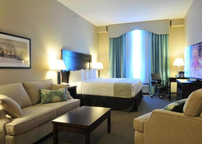 Ramada by Wyndham Emerald Park/Regina East