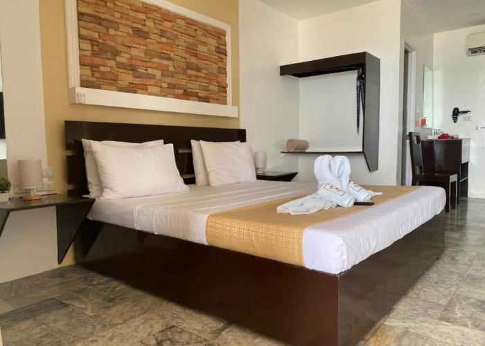 Papa Freds Beach Resort