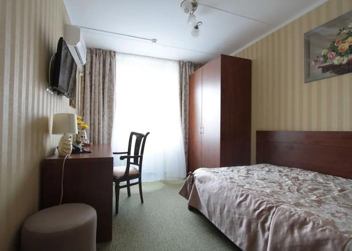 40 Let Pobedy Hotel