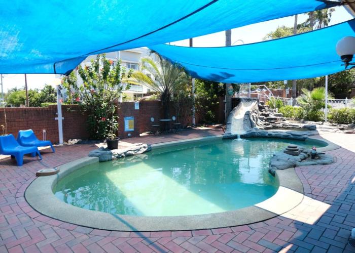 Sapphire Palms Motel