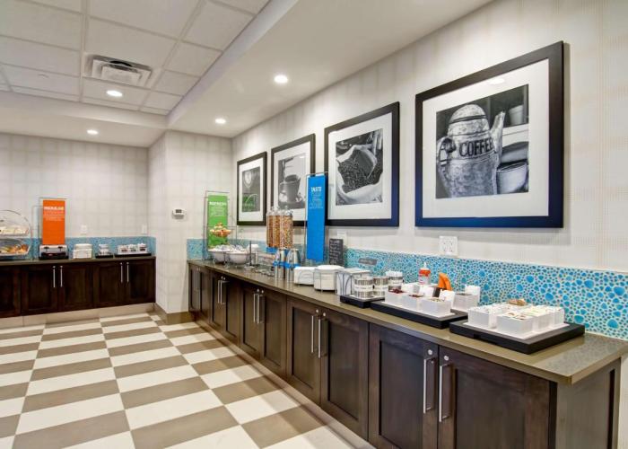 Hampton Inn & Suites by Hilton Saskatoon Airport