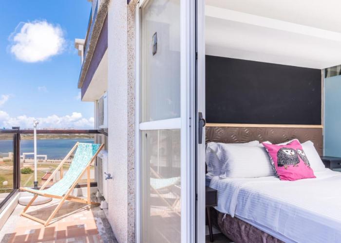 Malibu OceanView Homestay