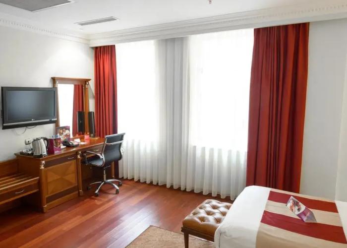 Crowne Plaza Minsk Hotel
