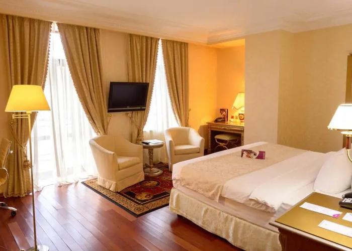 Crowne Plaza Minsk Hotel