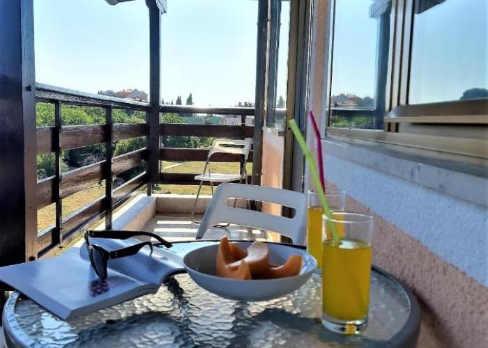 Apt Mirella Apartment