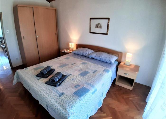 Apt Mirella Apartment