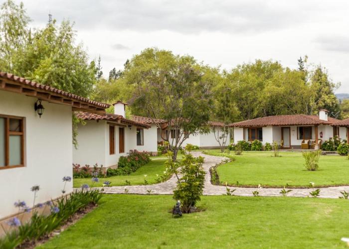 Ensenada Hotel y Campo
