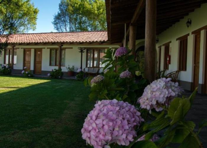 Ensenada Hotel y Campo