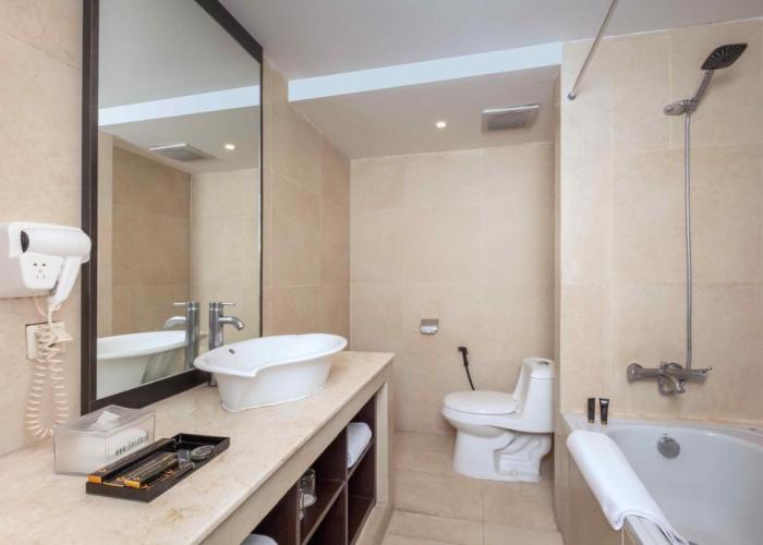 Grand Edge Hotel Semarang - CHSE Certified