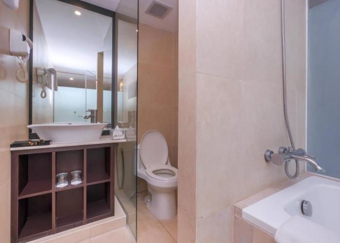 Grand Edge Hotel Semarang - CHSE Certified
