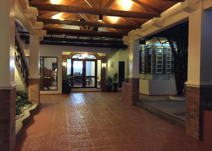 Casa Roces