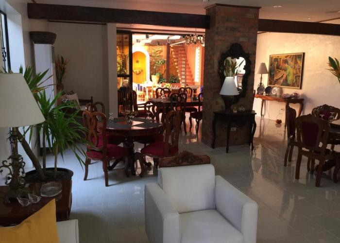 Casa Roces