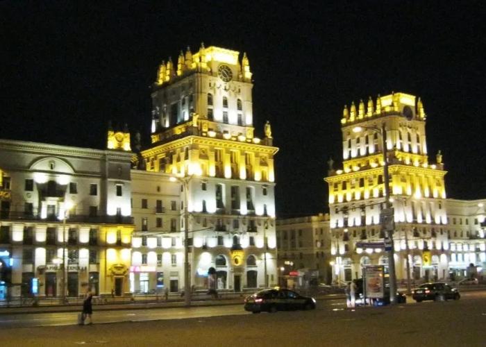 Na Kirova 1 u Vokzala Dinamo Apartments