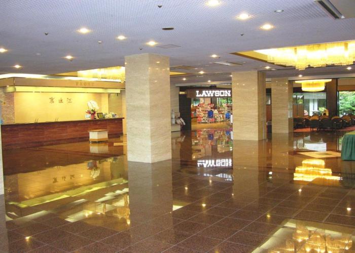 Ryokans 琵琶湖グランドホテル京近江
