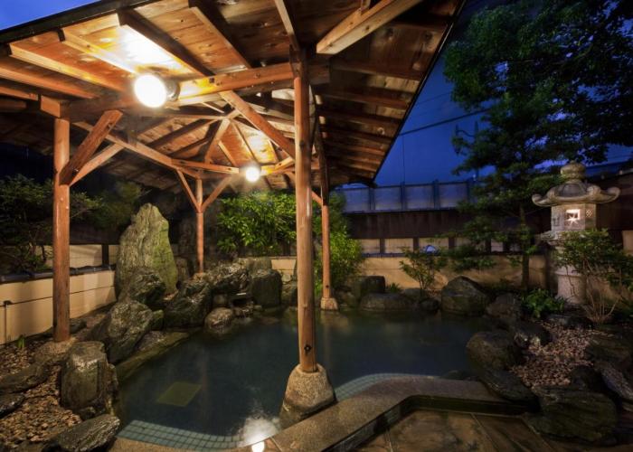 Ryokans 琵琶湖グランドホテル京近江