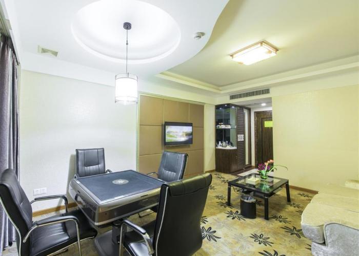 Vienna Hotel Zhanjiang Coast Avenue