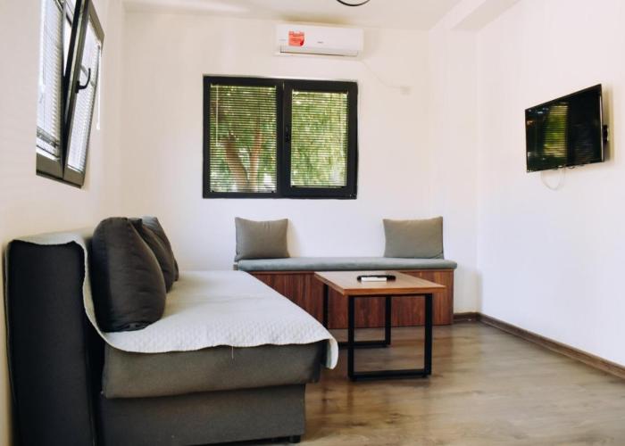 AGH Elite Apartments & Studios