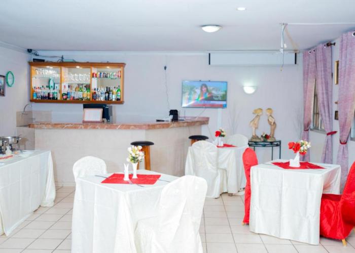 Hotel Hibiscus Blvd Triomphal