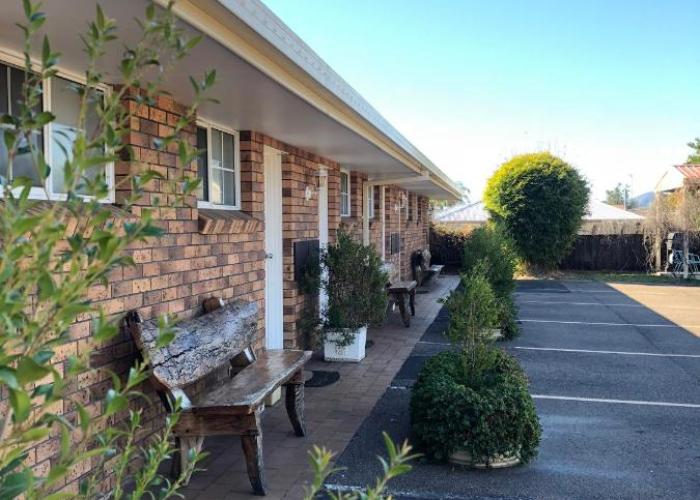 Golden Grain Motor Inn
