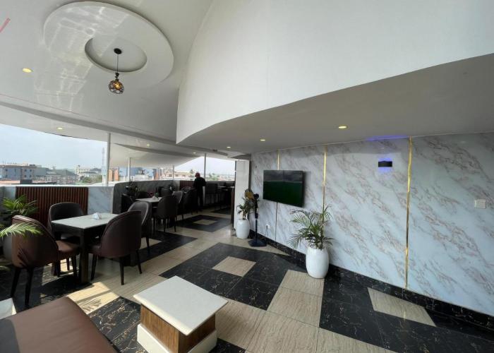 Presken Hotel at International Airport Road