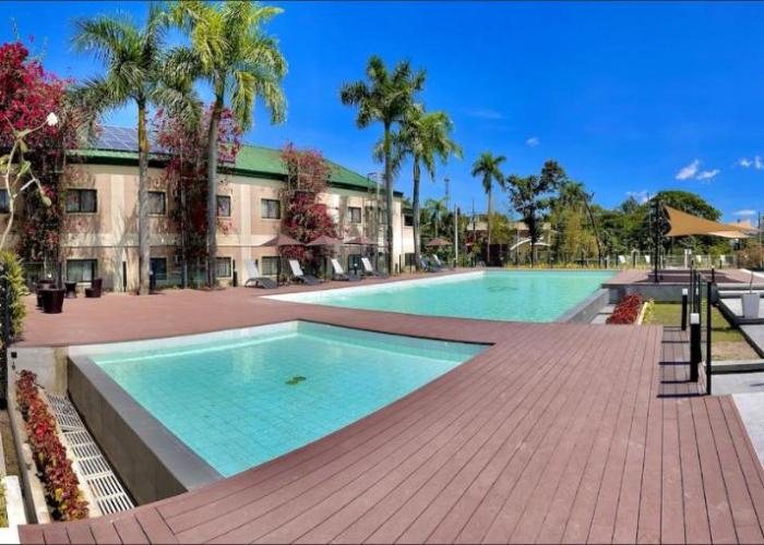 Luisita Central Park Hotel