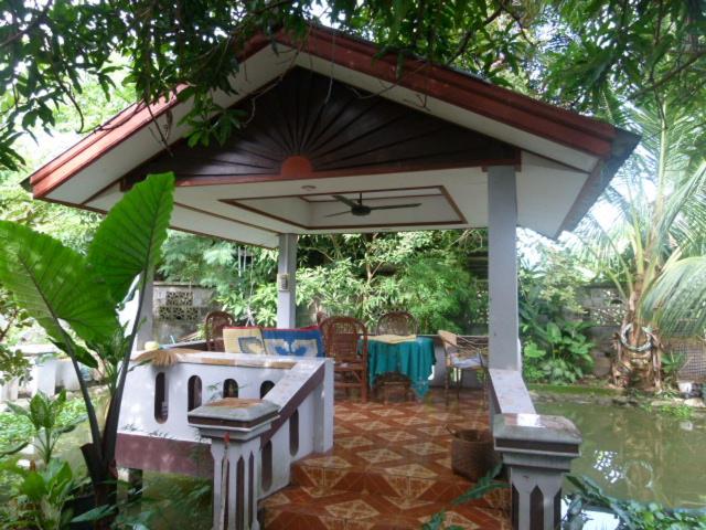 Khamphouy Guesthouse