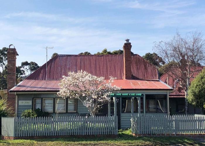 Kerrellie Cottages 2, 4 & 8 Reid Street