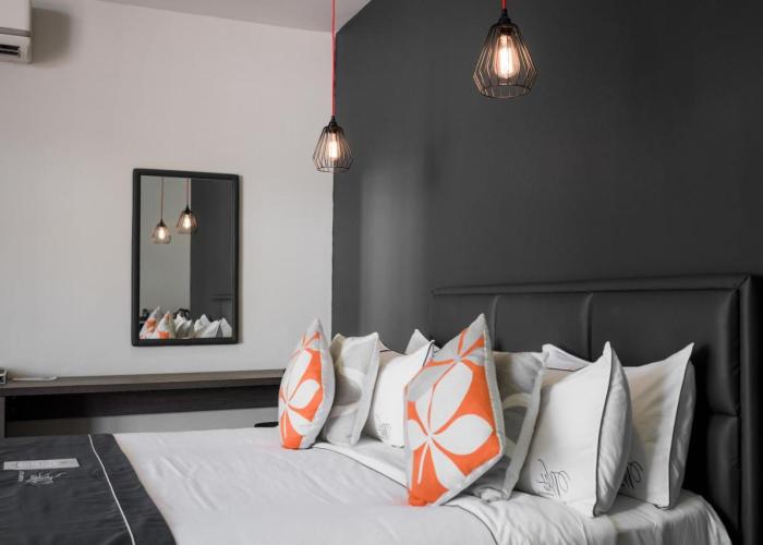 White Boutique Hotel and Residences