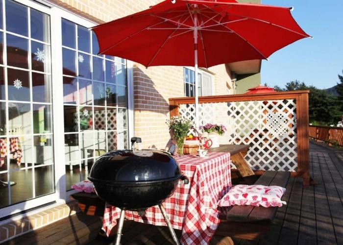 Terrace on the Cloud