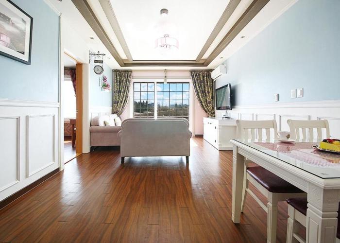 Terrace on the Cloud