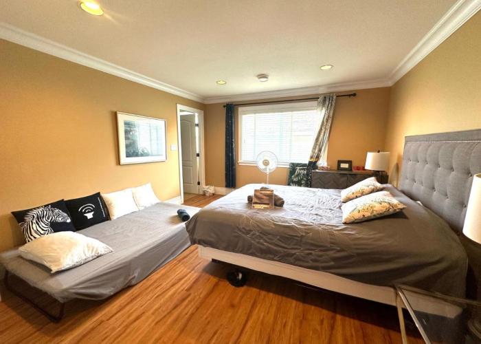 Vancouver Luxury Homestay
