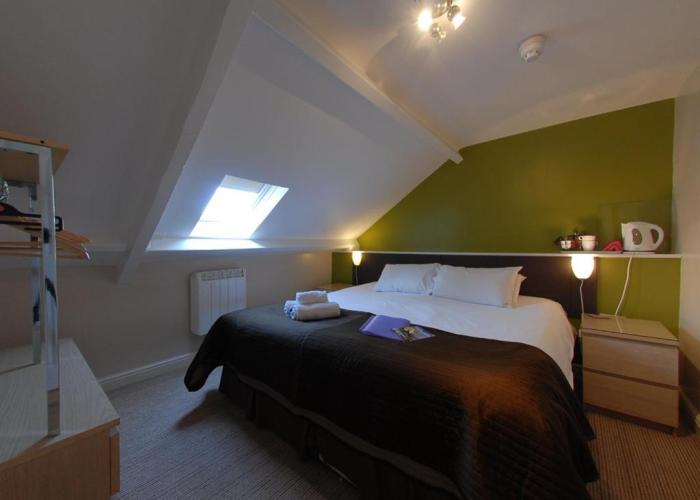 Chiltern Guest House