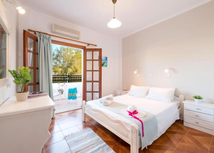 Kostas Apartments