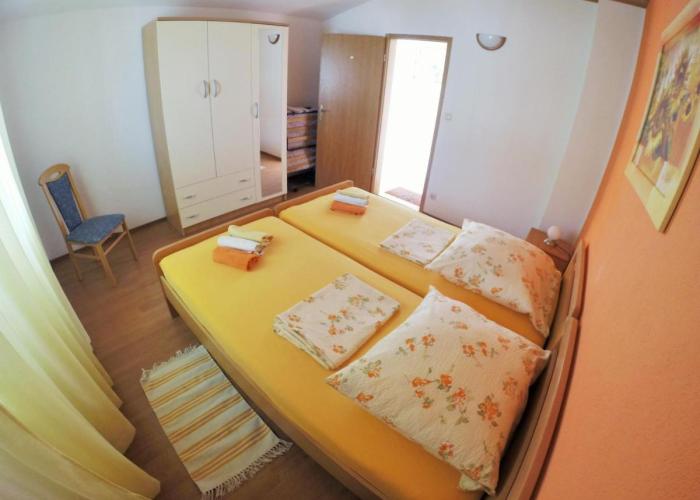Apartments Mandaric