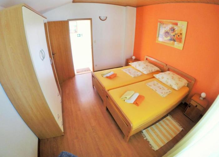 Apartments Mandaric