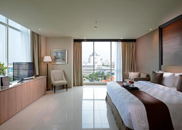 Aria Centra Surabaya