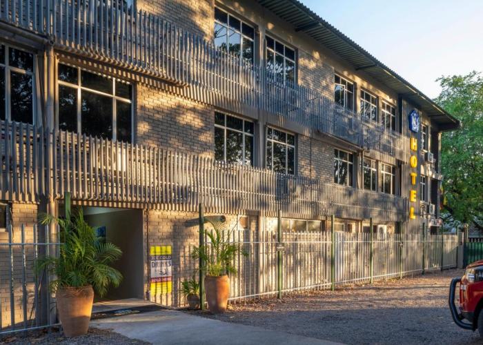 N1 Hotel & Campsite Victoria Falls