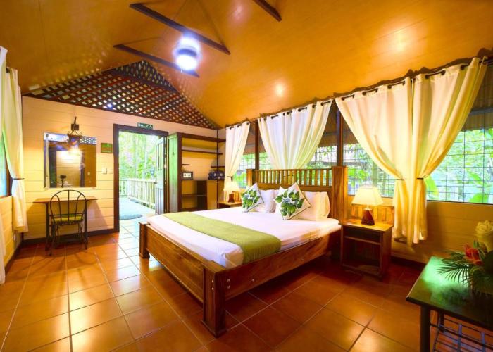 Aninga Lodge