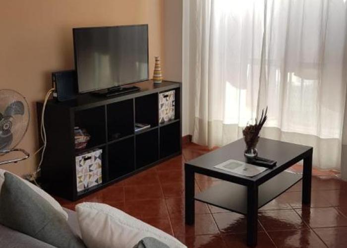 Spacious Central 2 Bedroom Apartment
