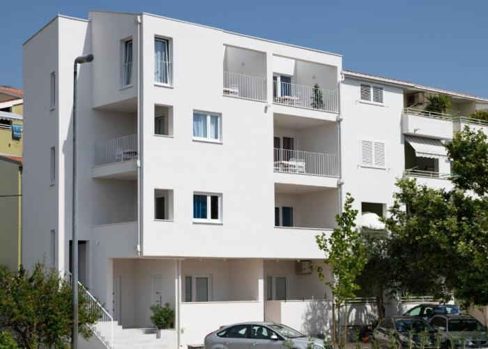 Apartments No 18