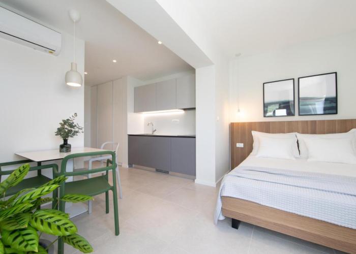 Apartments No 18