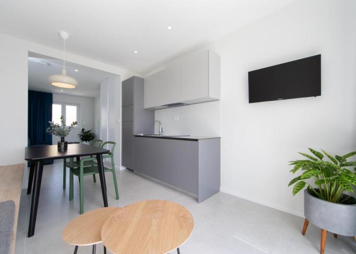 Apartments No 18