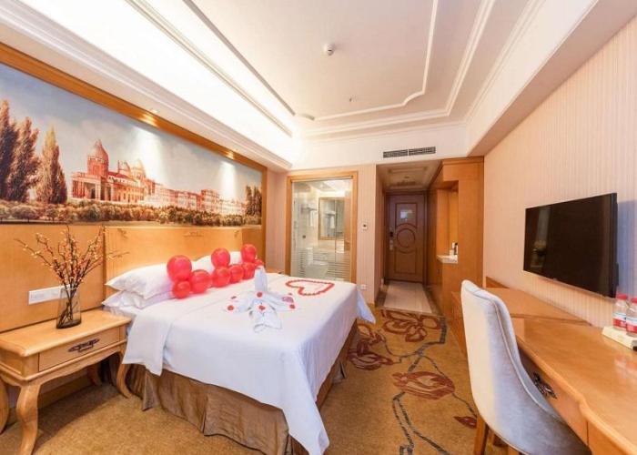 Vienna International Hotel Zhuzhou Railway Station Central Plaza