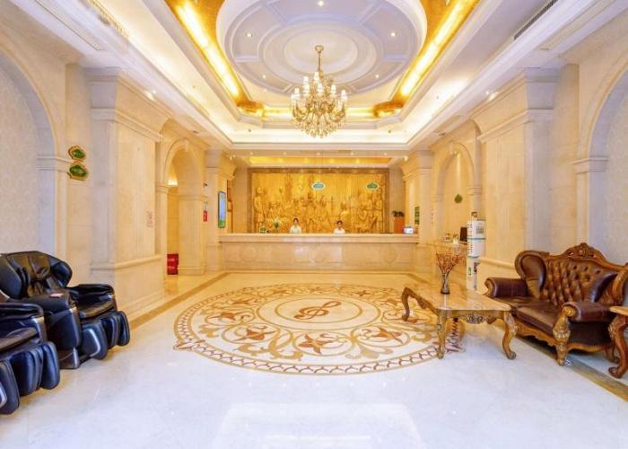Vienna International Hotel Zhuzhou Railway Station Central Plaza