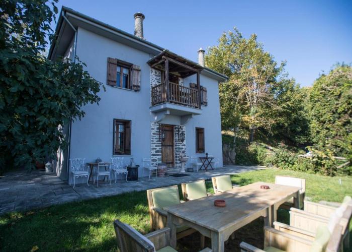Eudora Full Guest House