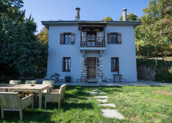 Eudora Full Guest House