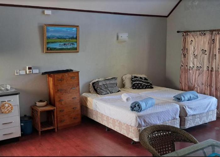Shalini Garden Hotel & Apartments