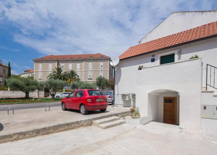 Bliss Apartments with free parking